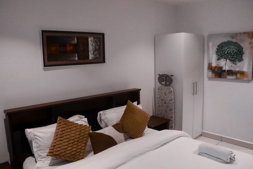 Premium Suite — 5-Star Luxury Hotel in Accra, Ghana