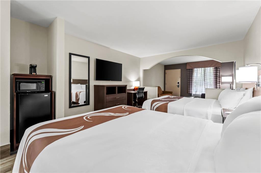 Quality Inn & Suites near Robins Air Force Base - photo 47