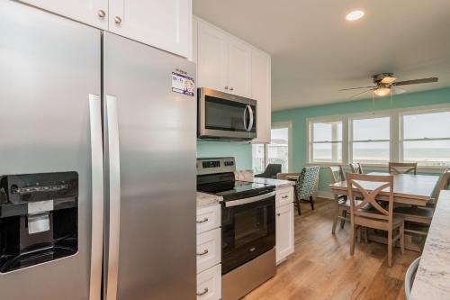 Southern Seabreeze by Oak Island Accommodations - photo 33