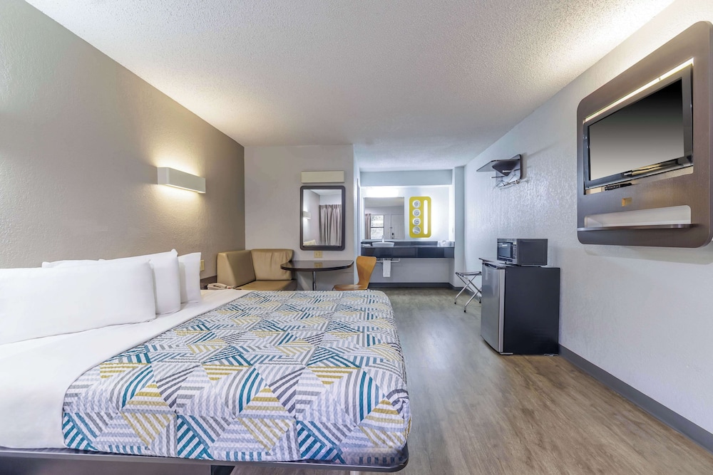 Motel 6 Boerne TX - photo 19