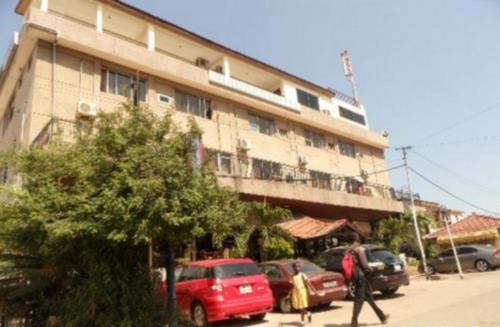 Niagara Inn — Accra — photo 2
