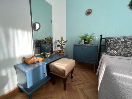 Lola Apartments