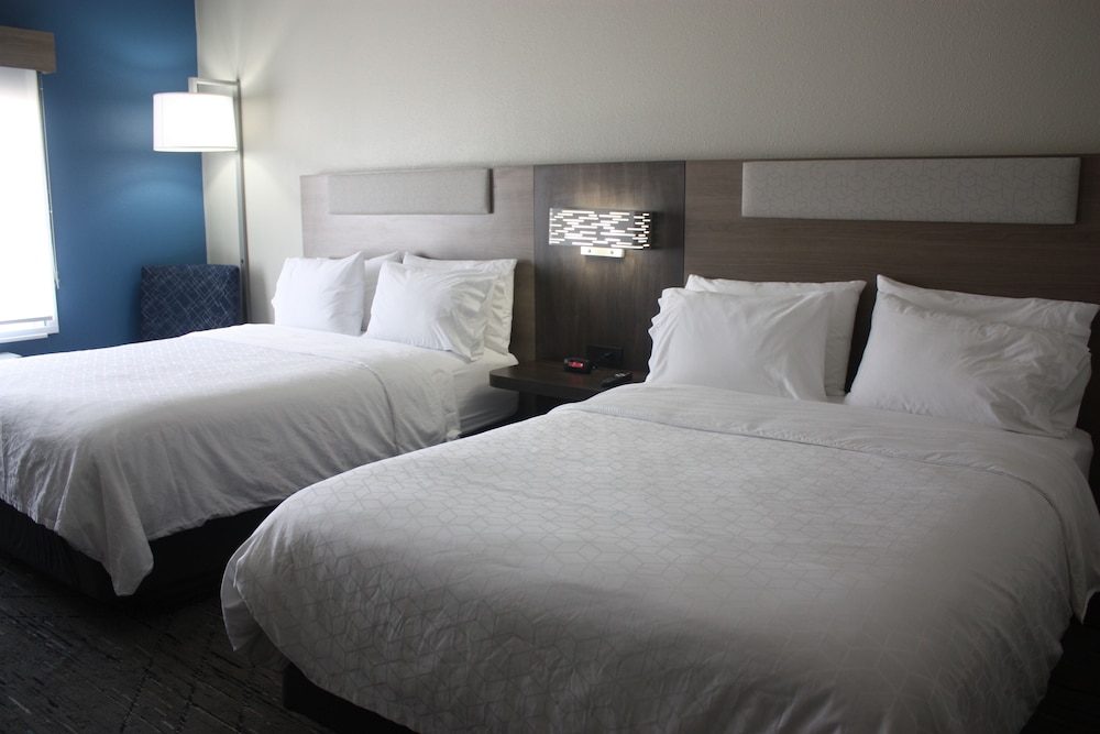 Holiday Inn Express Hotel & Suites Shamrock North by IHG - photo 10