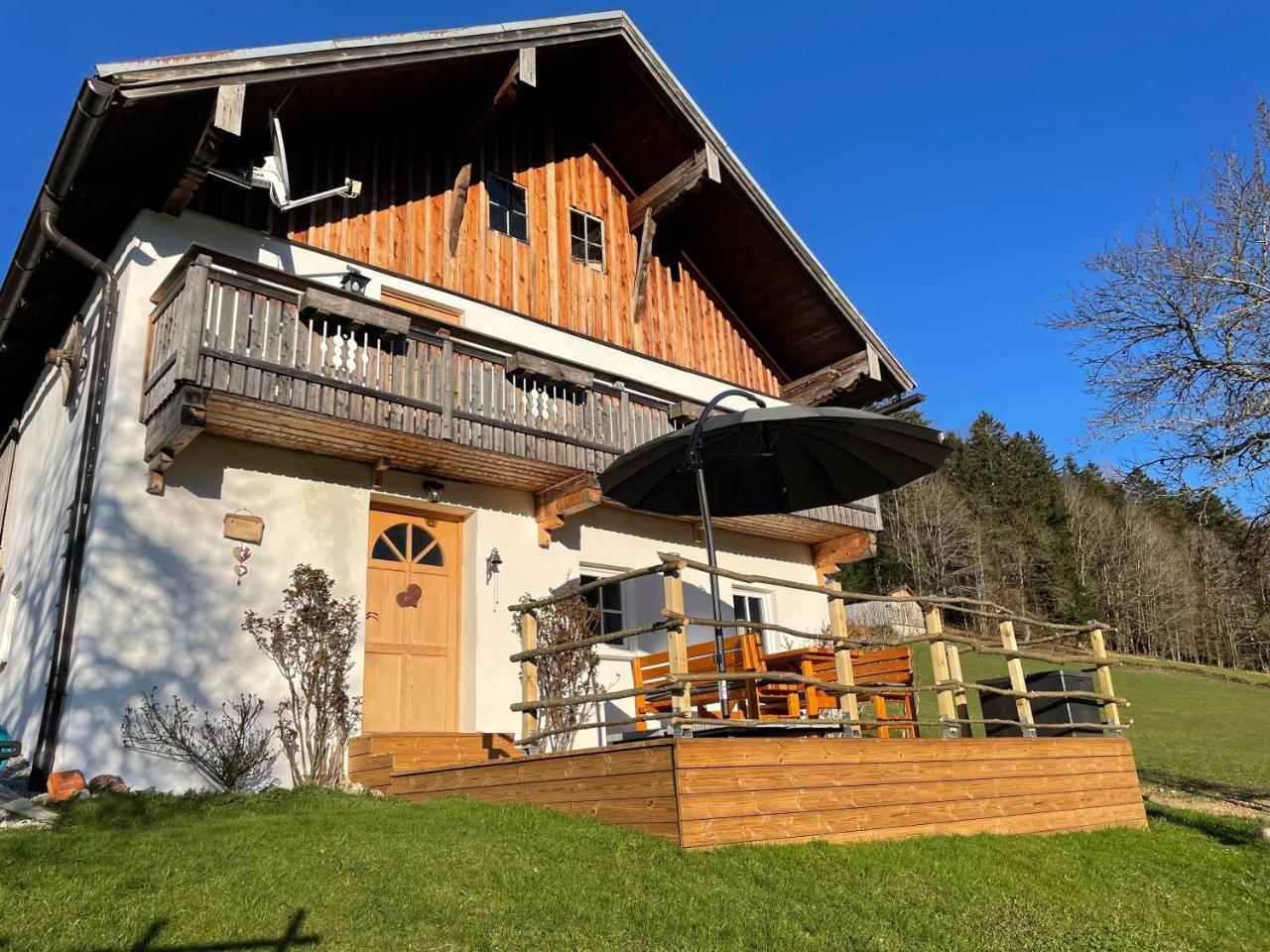 Ferienhaus Oberpremgut — hotel in Krispl