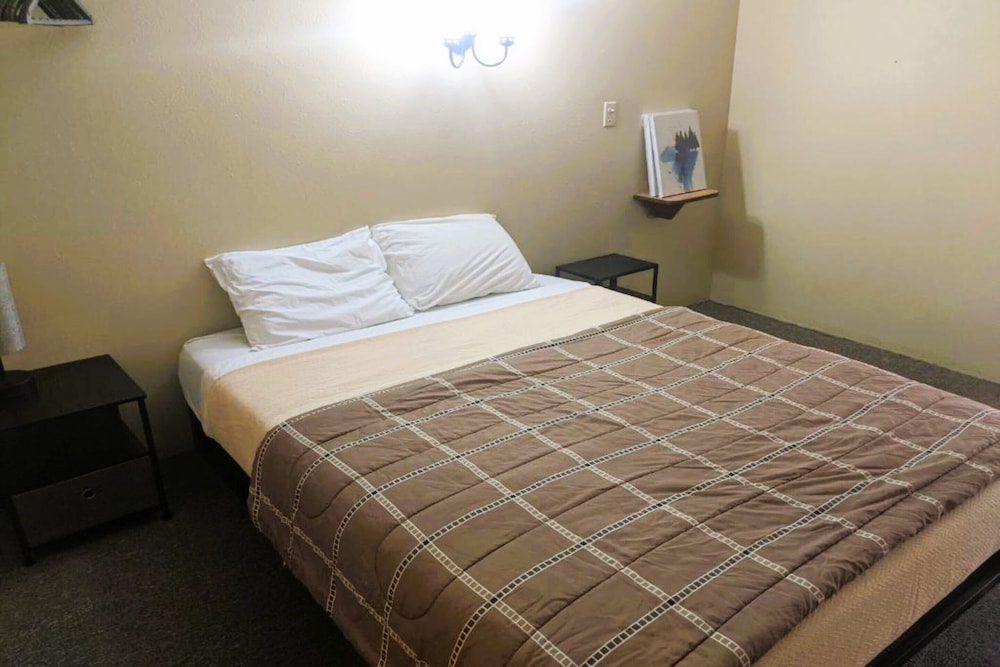 Love Hotels Kadoka by OYO at Badlands SD - photo 14
