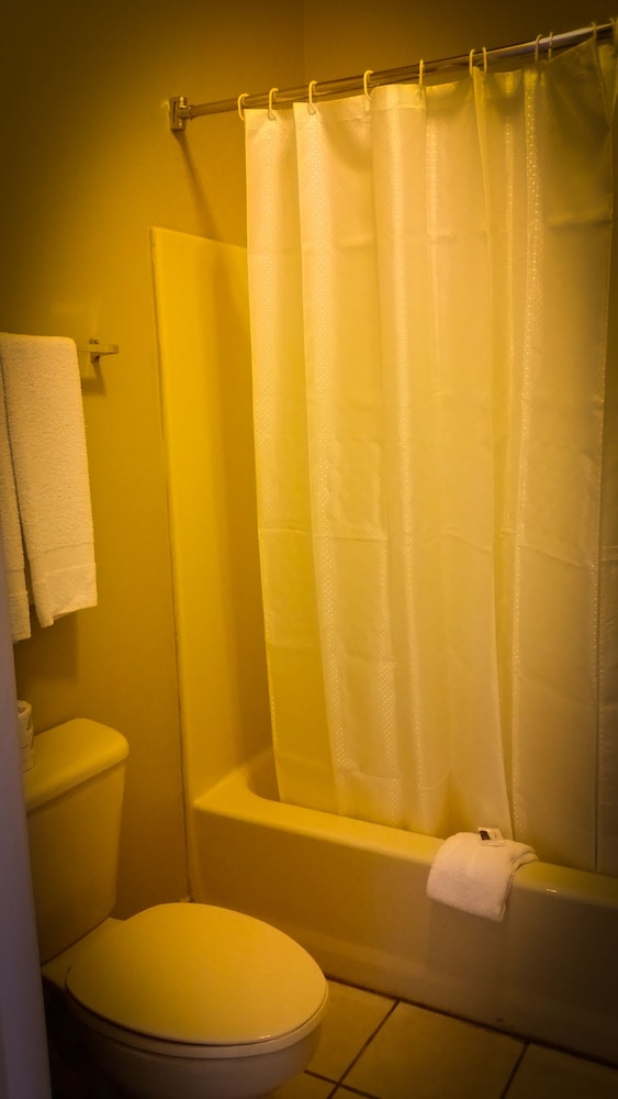 La Copa Inn Brownsville - photo 18