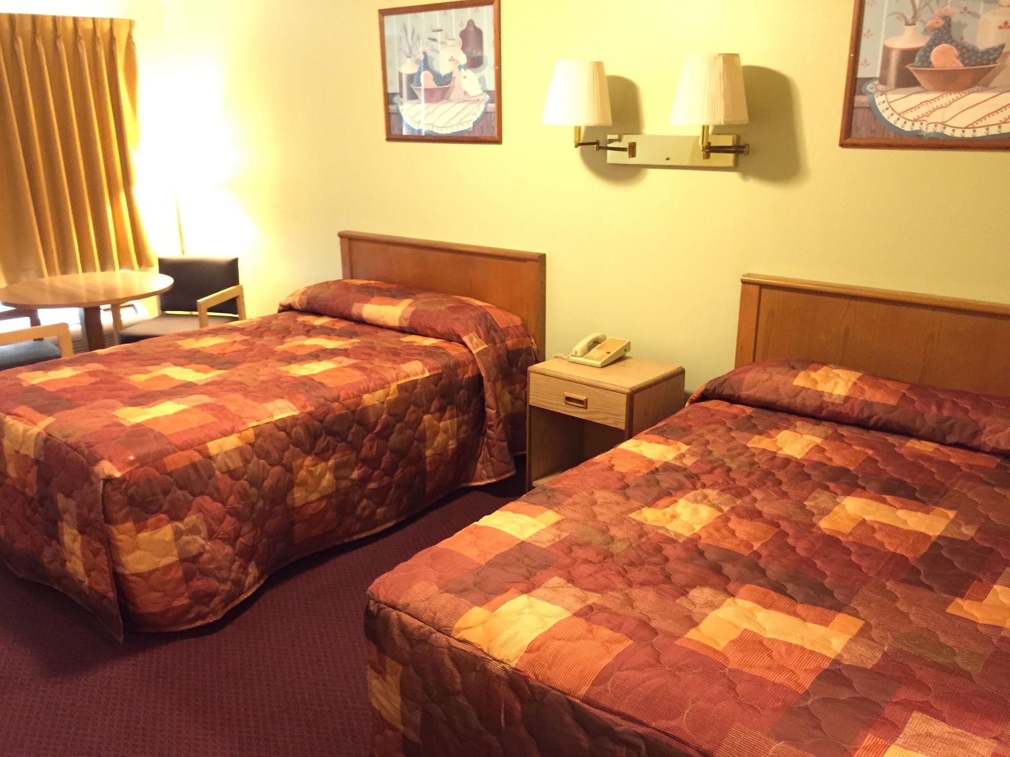 Sebring Inn - photo 7