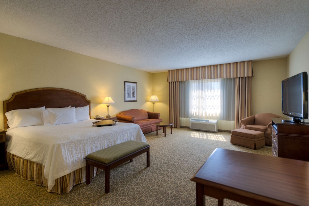 Hampton Inn & Suites Vicksburg - photo 35