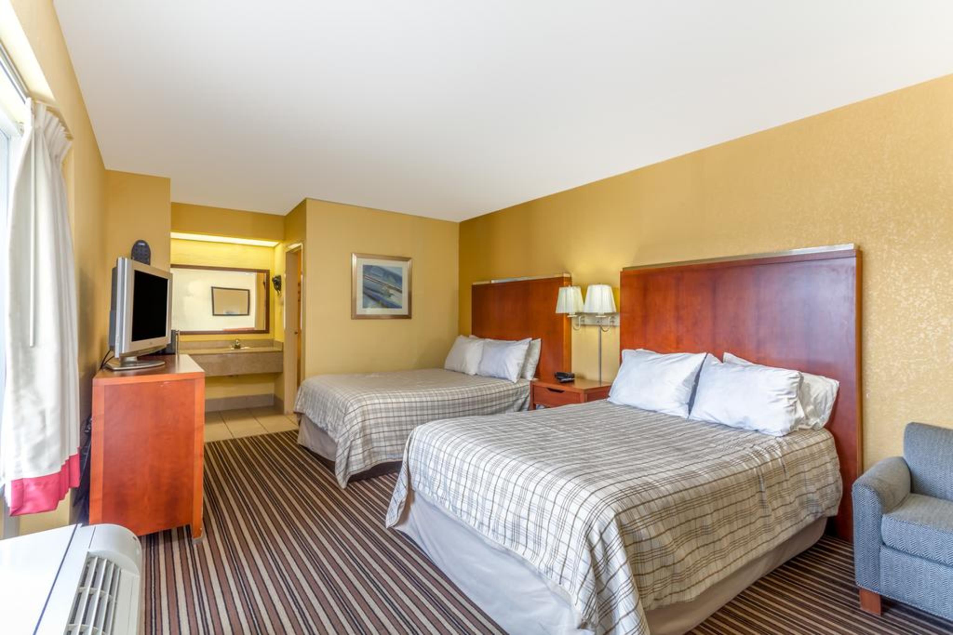 Econo Lodge Pigeon Forge TN - photo 26