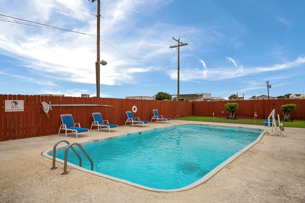 SureStay Hotel by Best Western Rockdale - photo 8
