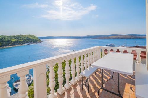 Apartman Ahel Jadranovo — 4-Star Luxury Hotel in Jadranovo, Croatia