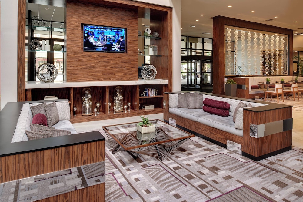 Marriott East Lansing at University Place - photo 27