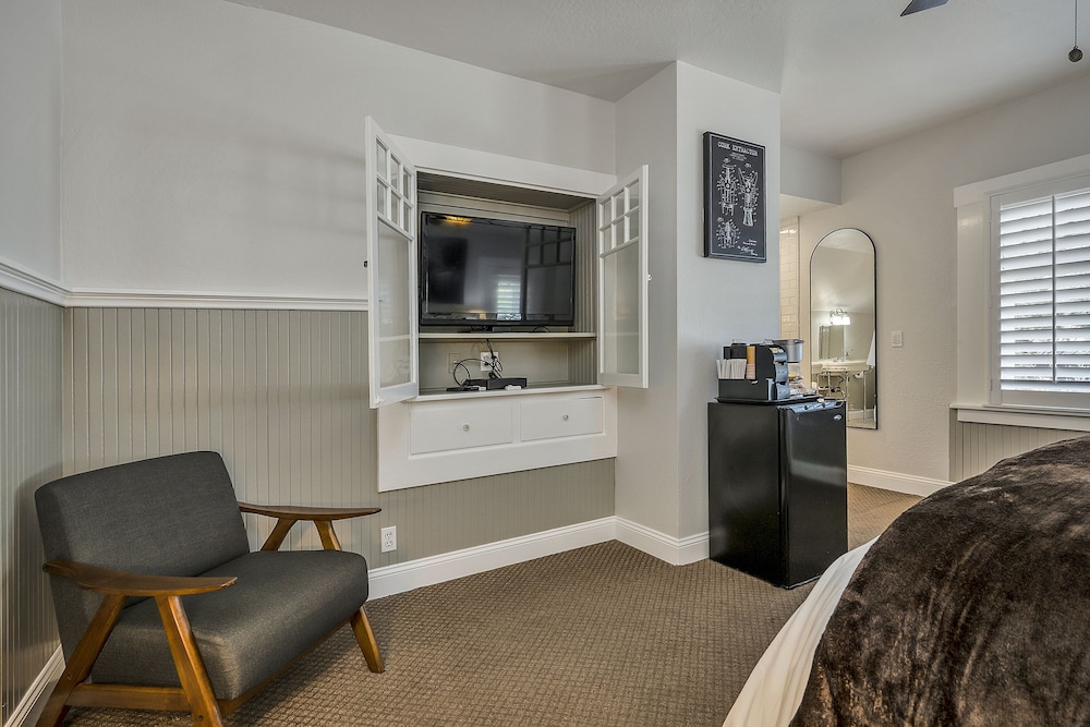 Craftsman Inn - photo 19