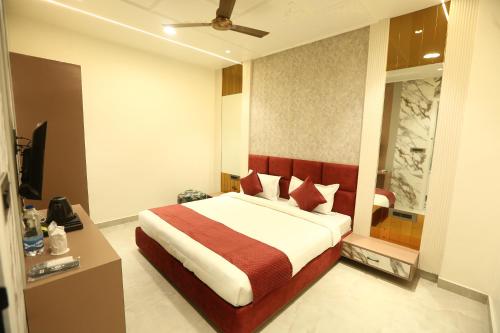 HOTEL Elegance 5 min walk from Golden Temple