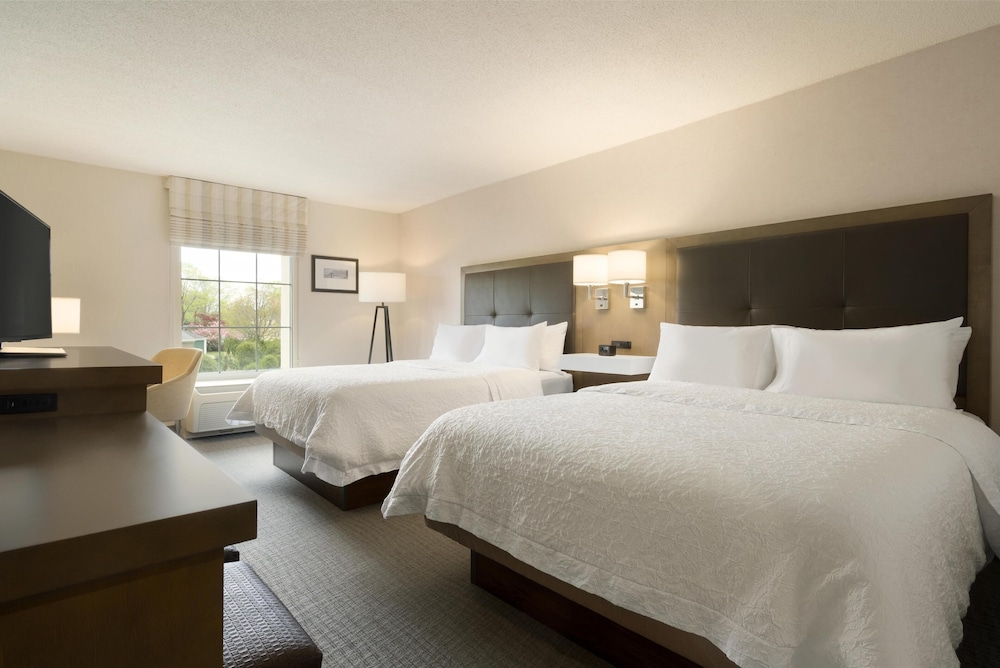Hampton Inn & Suites Newport Middletown - photo 21