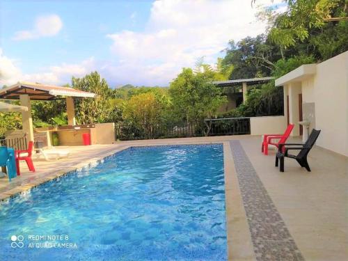 Finca El Progreso Cabañas Tipo Apartamento — 4-Star Luxury Hotel in Anapoima, Colombia