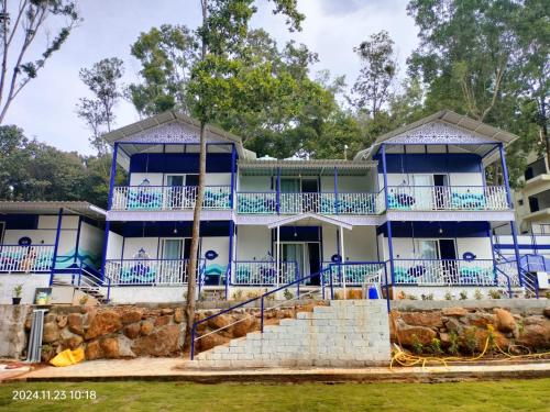 BLUE Bay resorts - last minute hotel in Unknown City
