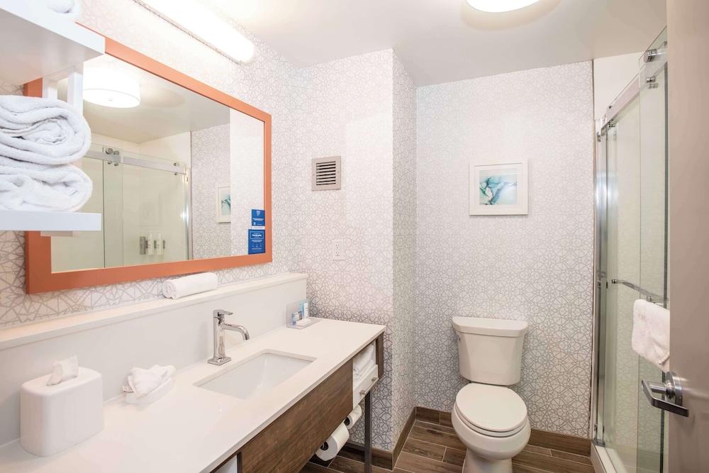 Hampton Inn Dry Ridge - photo 52