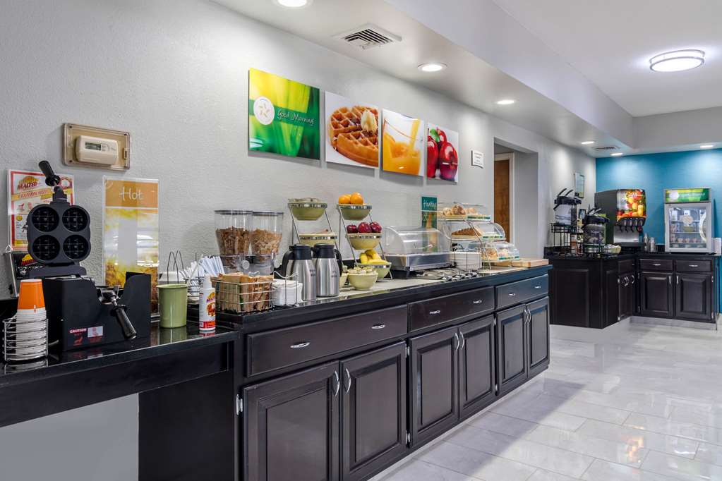 Quality Inn McDonough Atlanta South - photo 26