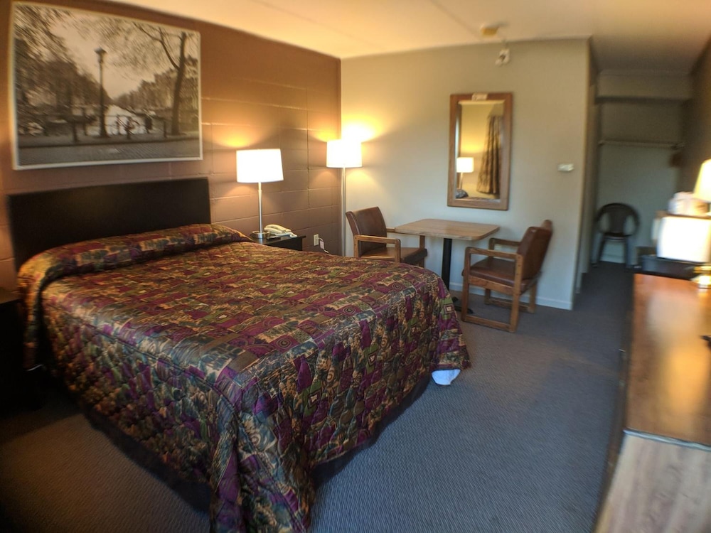 Attican Motel - photo 13