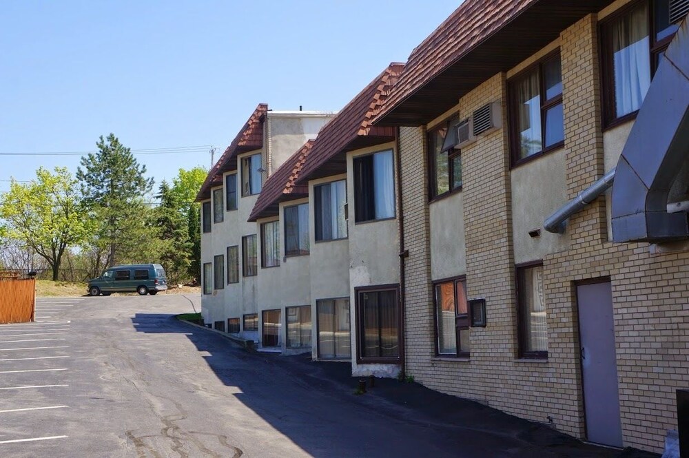 Monte Mario Motel - photo 10