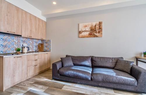 GVC 3 room 2 level apt New Gudauri