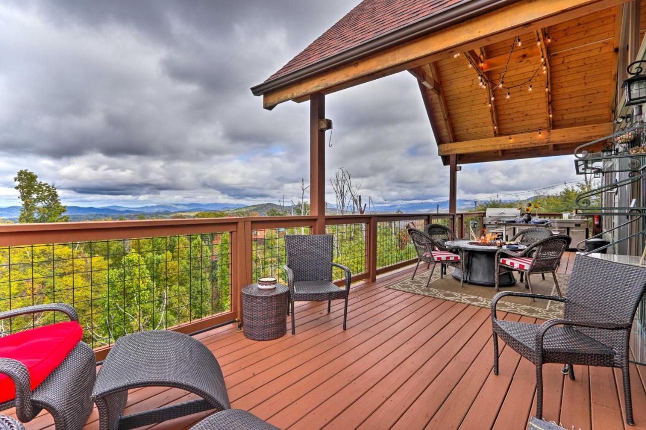Woodsy Retreat with Fire Pit And Resort Amenities — hotel in Gatlinburg
