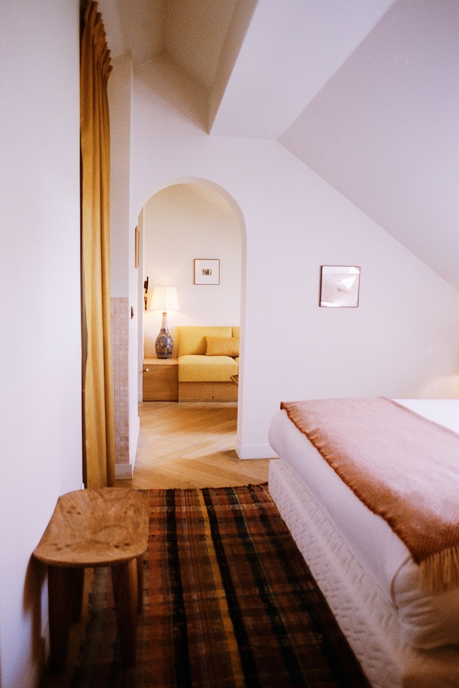 Hôtel Habituel — 4-Star Luxury Hotel in Paris, France