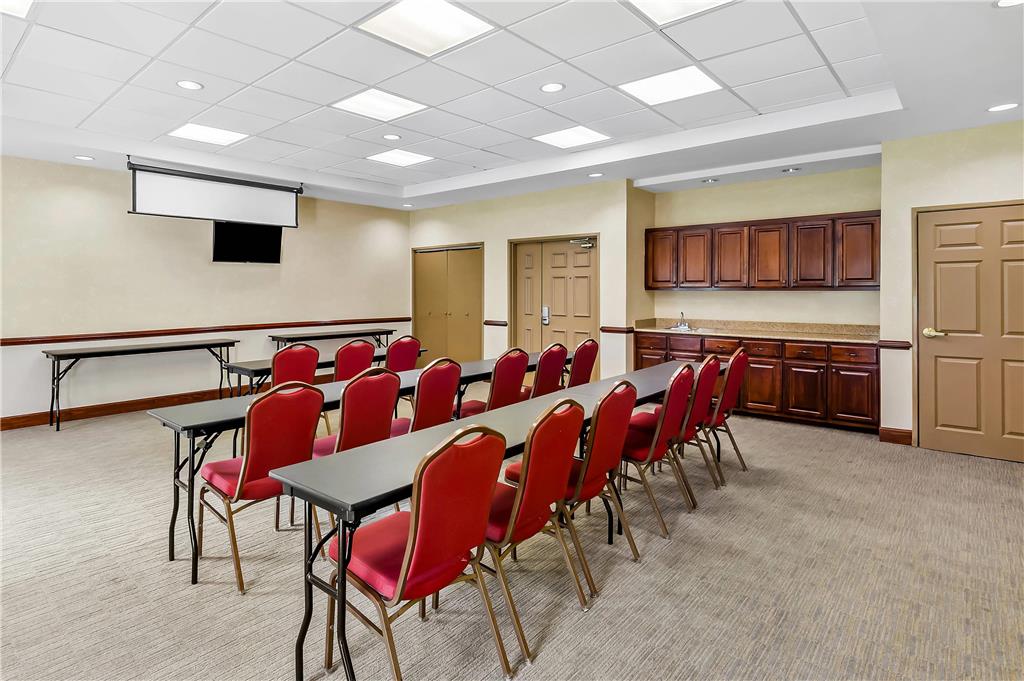 Country Inn & Suites by Radisson Princeton WV - photo 49