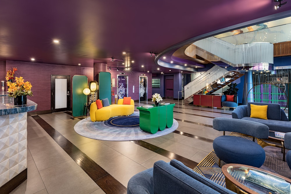 E Central Downtown Los Angeles Hotel - photo 3