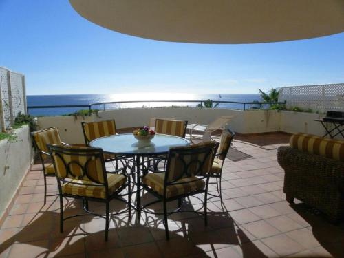 Beach Penthouse Bermuda Beach 3 in Estepona, Spain