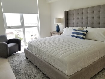 Fort Lauderdale Beach Suites The Gale