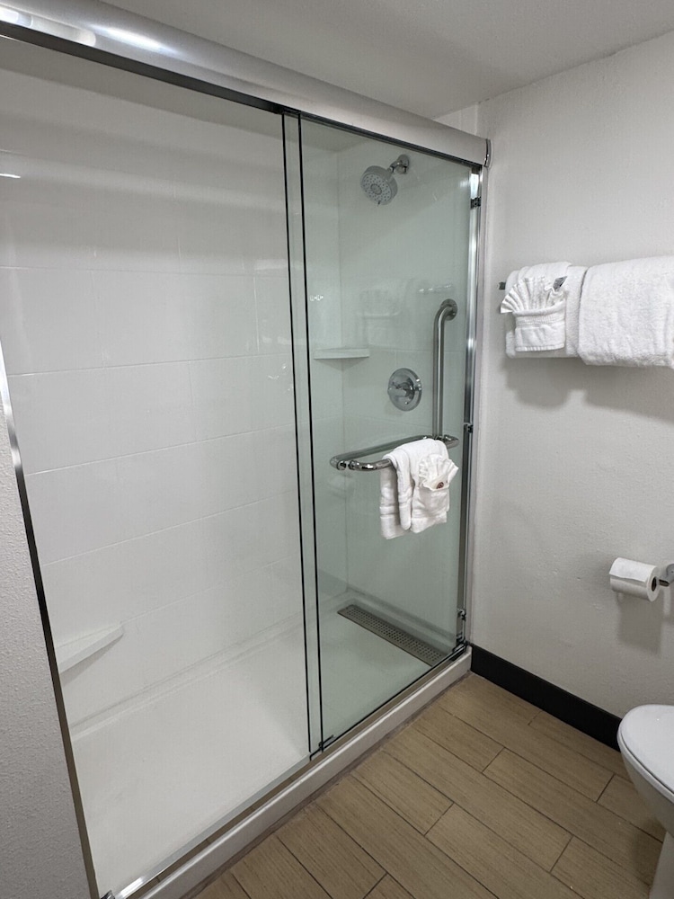 Holiday Inn Express Denver Central North by IHG - photo 21