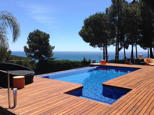 Design villa with sea views — 4-Star Luxury Hotel in Sant Pol De Mar, Spain