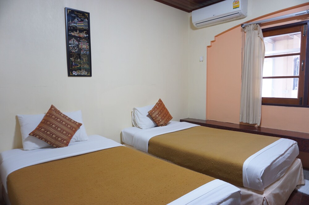 Phang Nga Inn Hotel in Ko Yao, Thailand