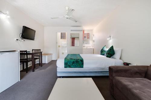 Coffs Harbour Pacific Palms Motel — hotel in Coffs Harbour