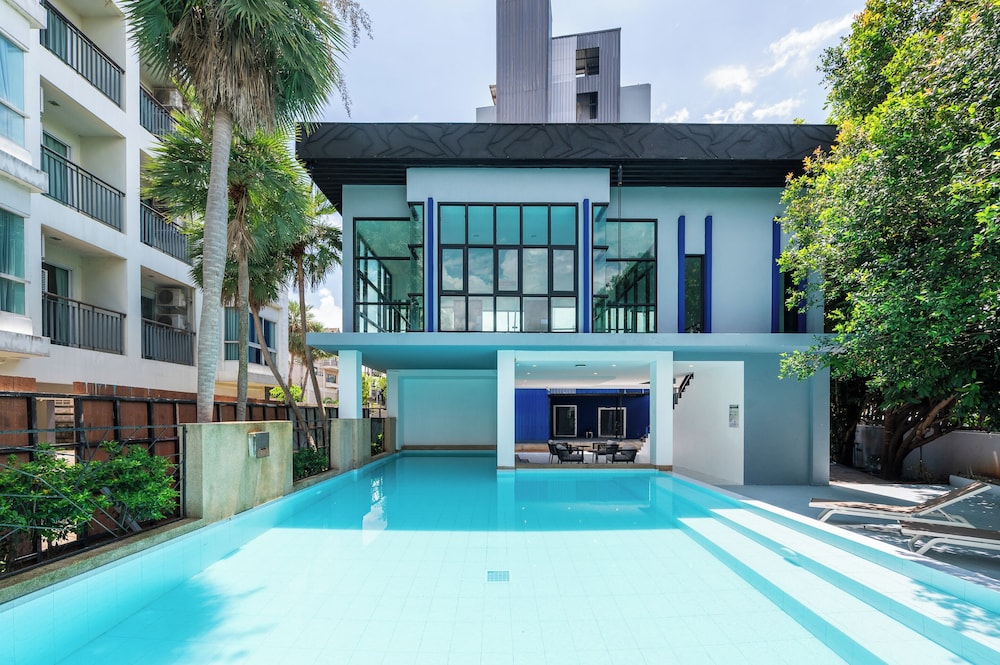 Kokotel Chiang Rai Airport Suites in Chiang Rai, Thailand