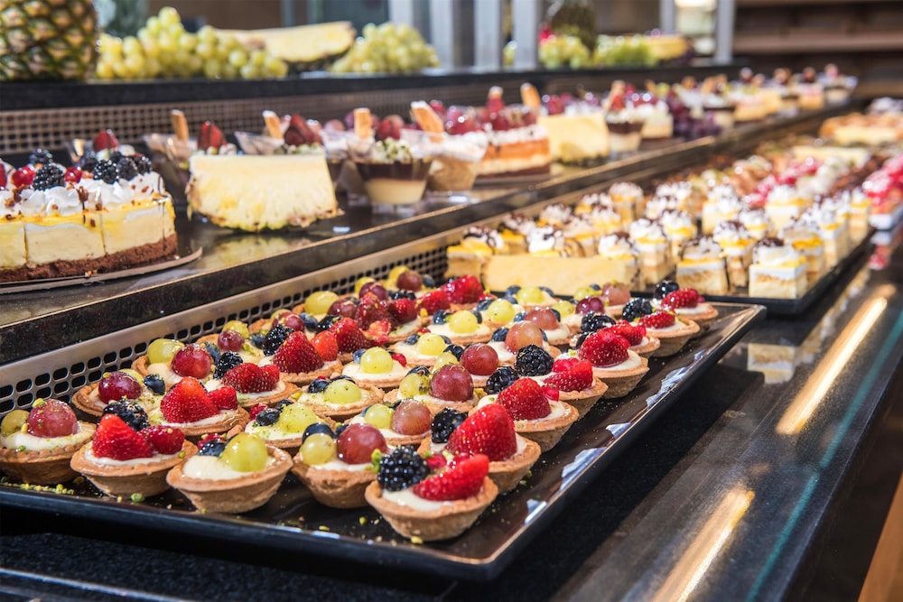 מזון ומשקאות