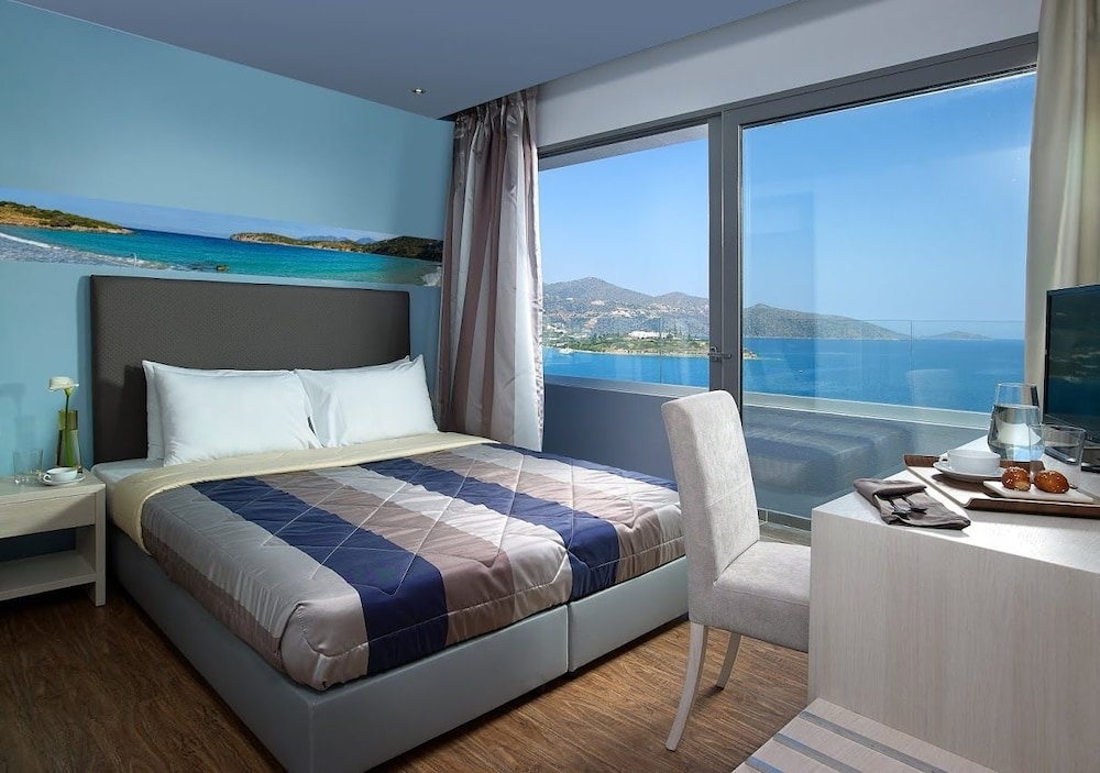 Mistral Bay in Agios Nikolaos, Greece