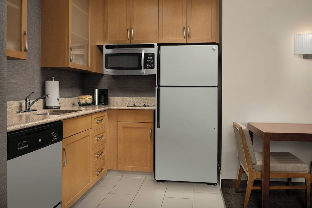 Residence Inn by Marriott Syracuse Downtown at Armory Square - photo 11
