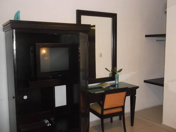 Motel Del Rey - last minute hotel in Cancun