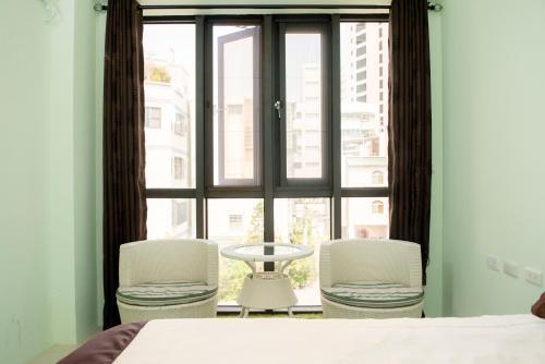 Kaohsiung Raifong Corner Homestay — 5-Star Luxury Hotel in Kaohsiung, Republic of China Taiwan