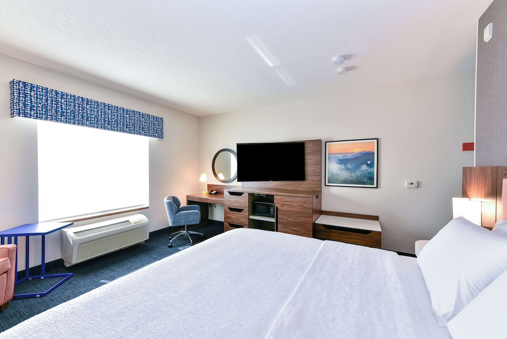 Hampton Inn & Suites Pittsburg CA - photo 30