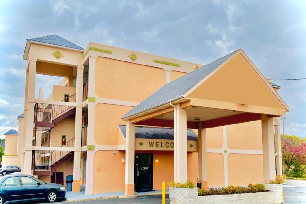 Ashland Studio Inn By OYO Richmond North near Kings Dominion - photo 22