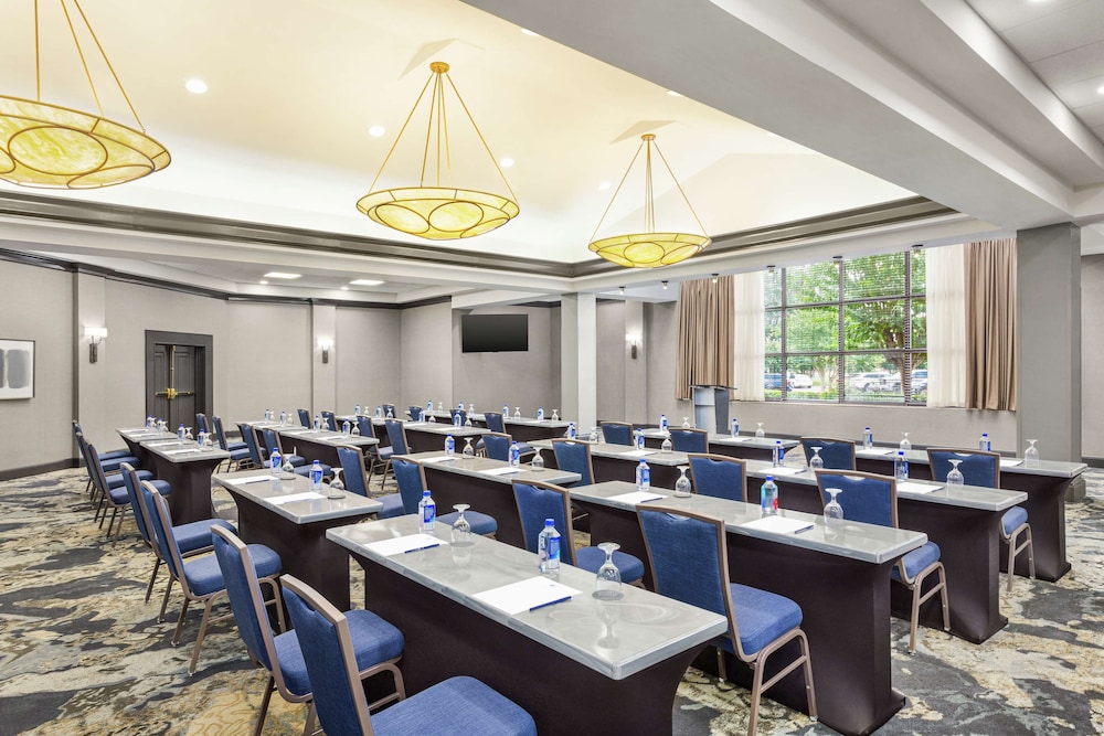 DoubleTree by Hilton Hotel Jackson - photo 52