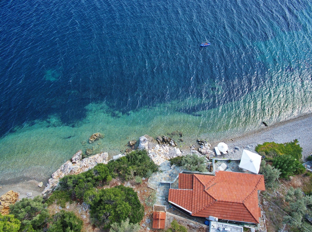 Fisherman’s Cottage — Agios Dimitrios — photo 3