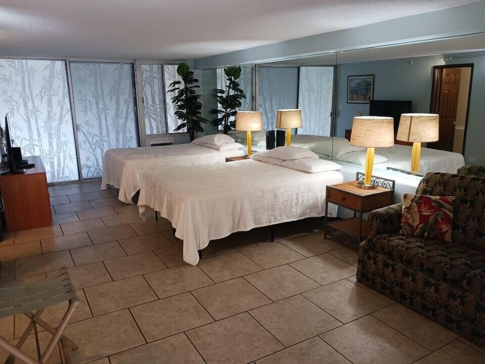 Diamond Head Beach Hotel - photo 7
