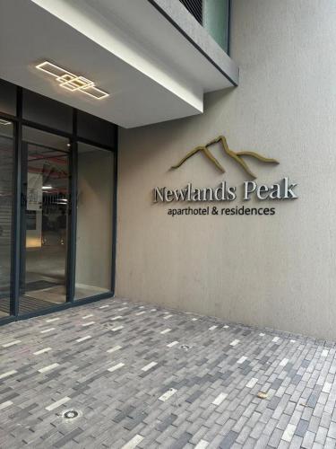 Luxury apartment in Newlands