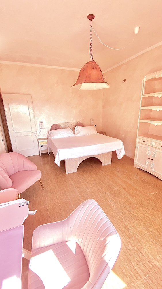 Stradivarious - carbon neutral hotel in Florence