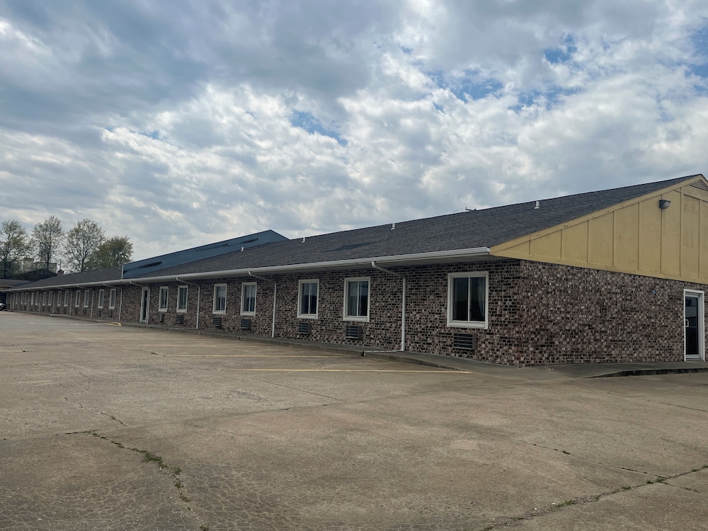 Motel6 Concordia MO - photo 32